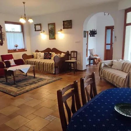 Felföldi Tanyavendégház *